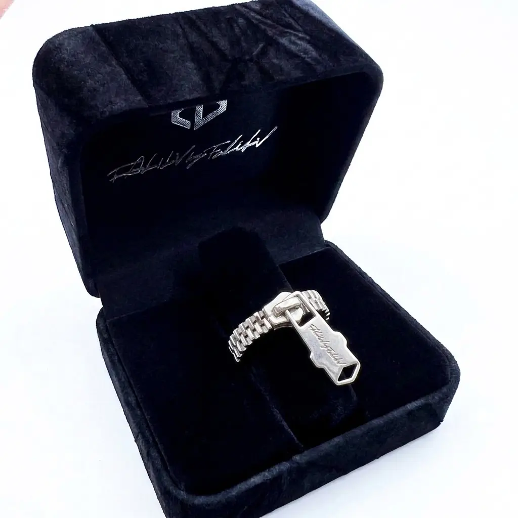 Fear and Loathing in Las Vegas リング FALILV by FaLiLV x CHANU Wrap Zipper Ring | Fear, and Loathing in